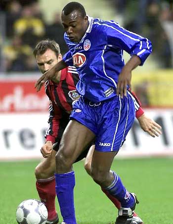 足协官方：国足9月5日18：35在琦玉2002体育场对阵日本.